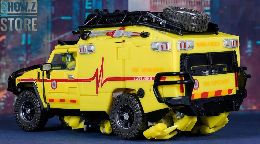 Takara Tomy Masterpiece Movie Series MPM-11 Ratchet 9 Takara Tomy Masterpiece Movie Series MPM-11 Ratchet - Image 9