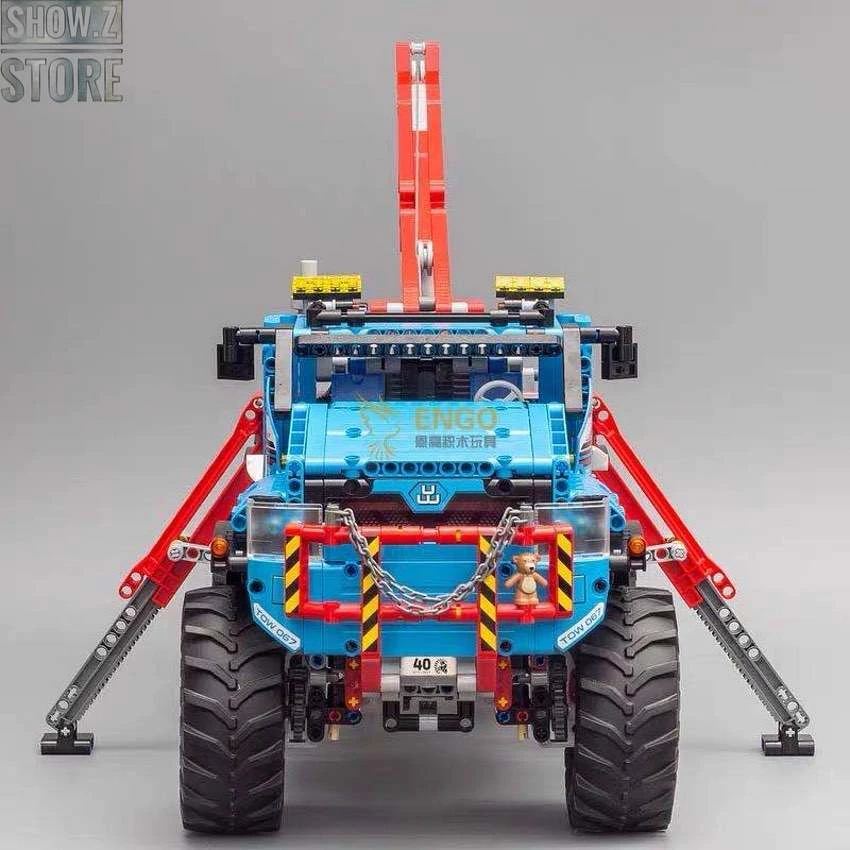 Lepin 20056 6×6 All Terrain RC Tow Truck 8 Lepin 20056 6×6 All Terrain RC Tow Truck - Image 8