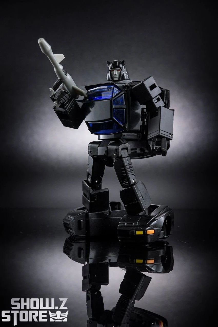 XTransbots MM-10C Toro Cliffjumper Clone Version 2 XTransbots MM-10C Toro Cliffjumper Clone Version - Image 2