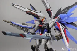 Wuming WMNL NoName 1/100 MG ZGMF-X10A ZGMFX10A Freedom Gundam Version 2.0 33 Wuming WMNL NoName 1/100 MG ZGMF-X10A ZGMFX10A Freedom Gundam Version 2.0 -Model handmade ac8dc04509