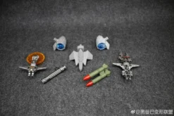 Black Mamba LS-04 LS04 Starscream SS-06 SS06 Oversized 34 Black Mamba LS-04 LS04 Starscream SS-06 SS06 Oversized -Model handmade da276ee8e4